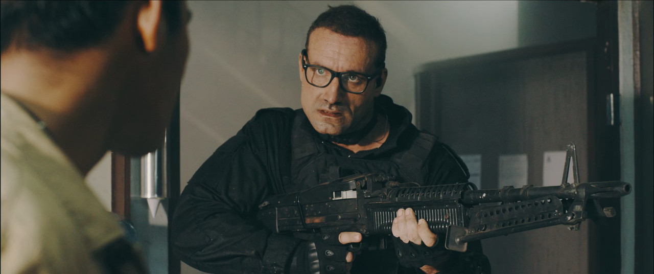 Triple Threat (2019) (1080p BluRay x265 SAMPA).mkv_snapshot_00.39.45.258