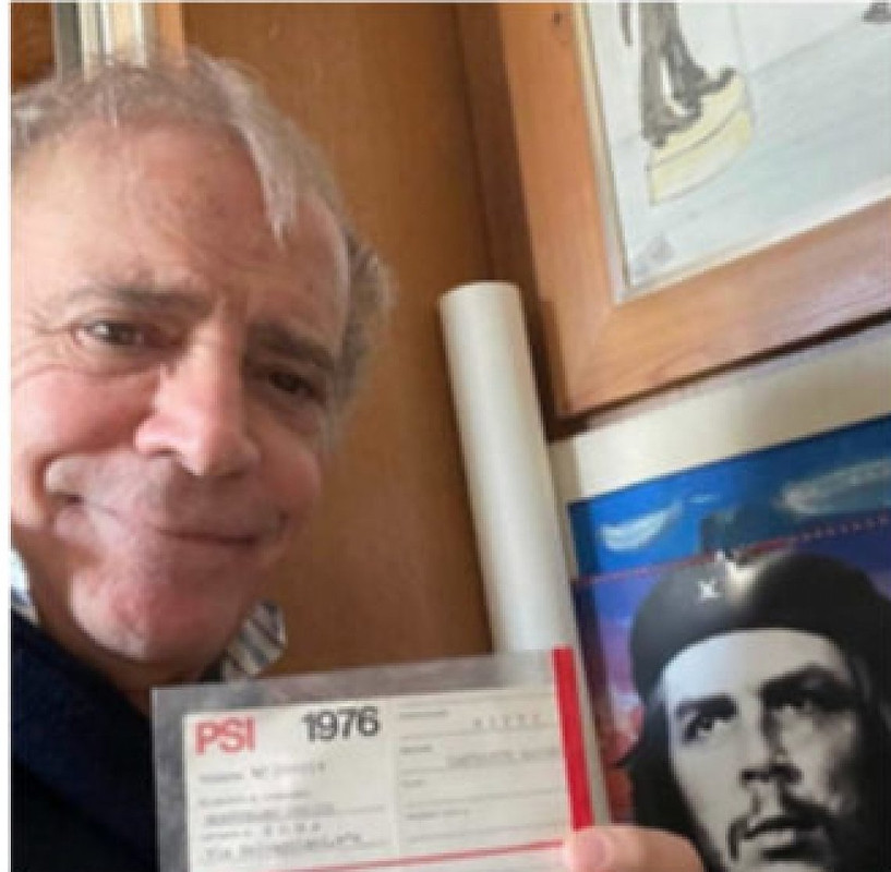 7E2F056B-CB52-434C-9BCB-AF549DEA11E0