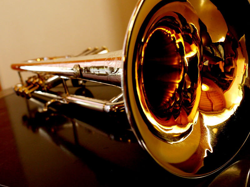 gold-trumpet.jpg