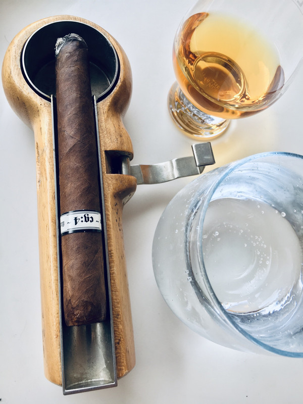 6DEBFA90-82C2-4284-A3E7-DD15EA1FBA31