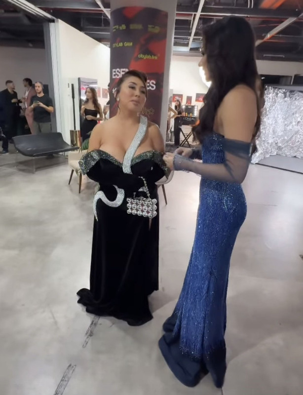 Gif1k8s-Xw-AAXq-Bg.jpg
