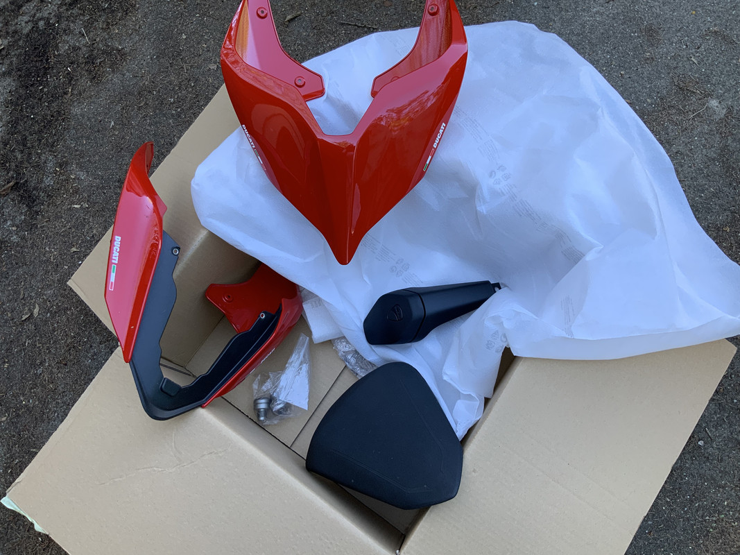 EBFB7B3D-2F4C-4F63-89DC-C3084AC75955