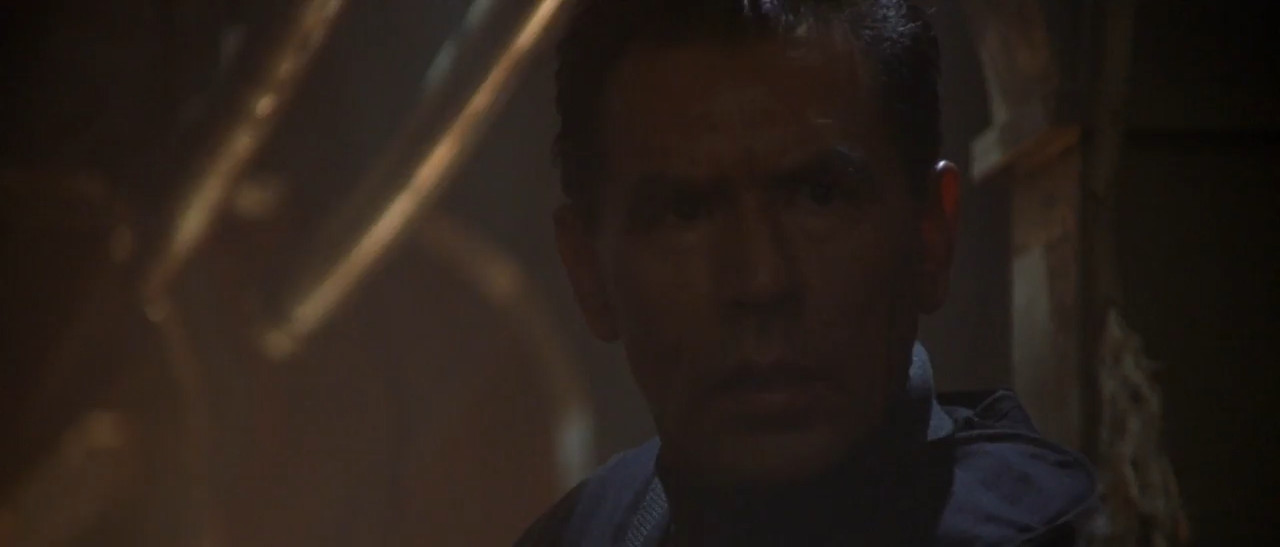 Deep Rising 1998 BluRay [Hindi + English] 480p 720p ESub Screenshot