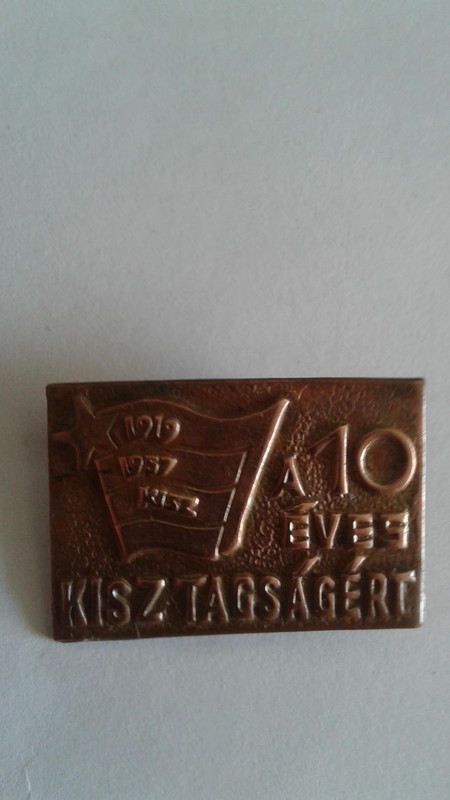 1472204663329-2029518517