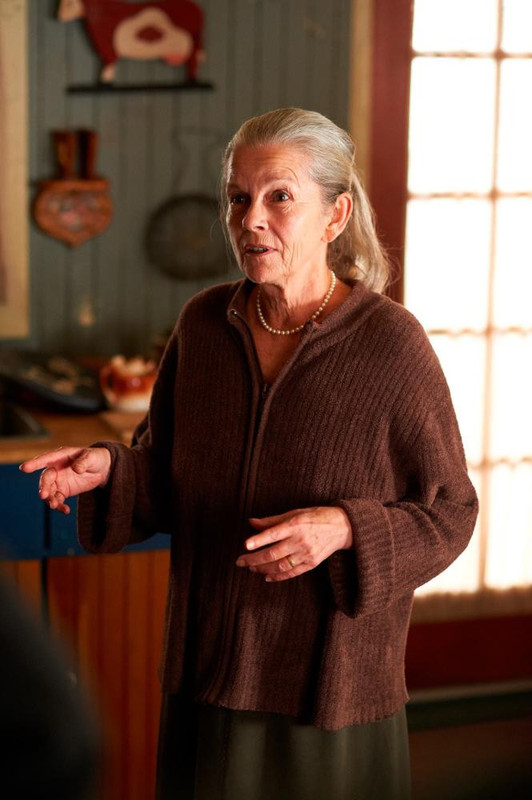 genevieve_bujold_b44