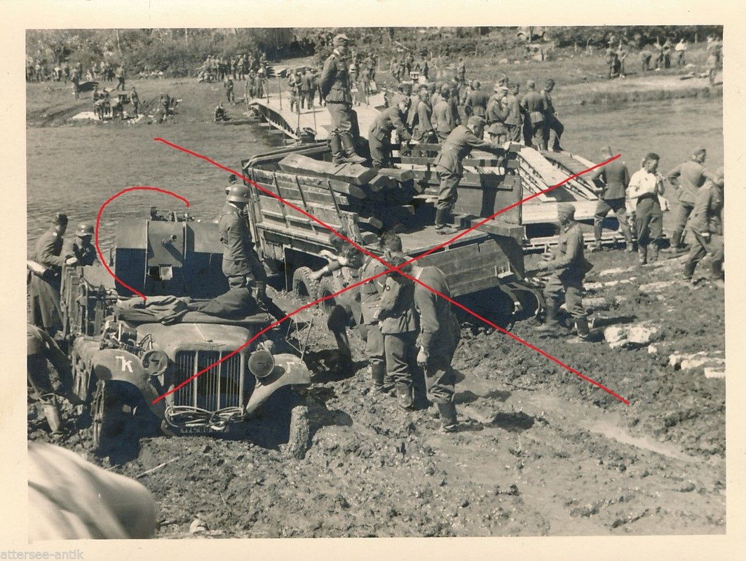 Deutsches Fahrzeug Sd.Kfz. Flak 2 cm Kennung Brü