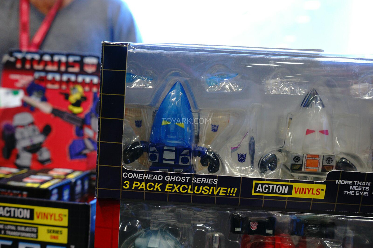 SDCC-2014-Loyal-Subjects-Transformers-019_140633