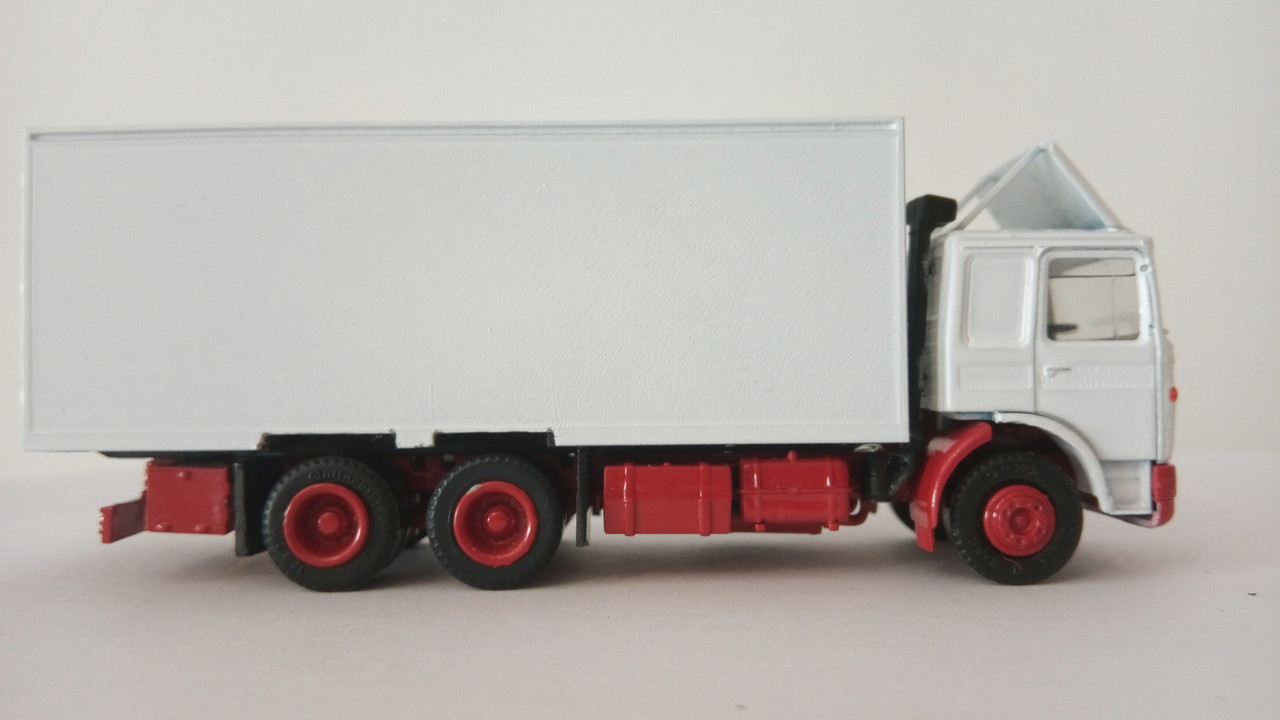 Mach (9061)