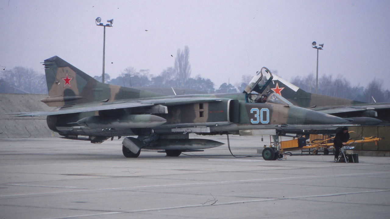 559 APIB Mig-27K 30 Blue_76802640363_2