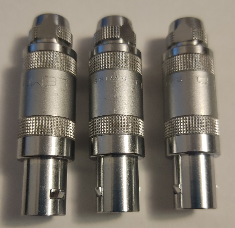 1643643880698
