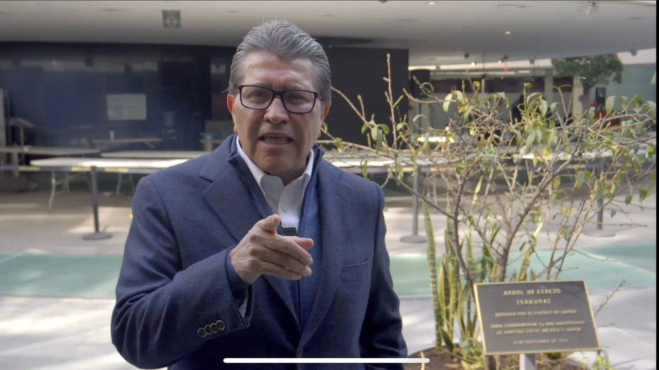 Ley Abbott es inadmisible, criminaliza y viola los derechos humanos, advierte Monreal