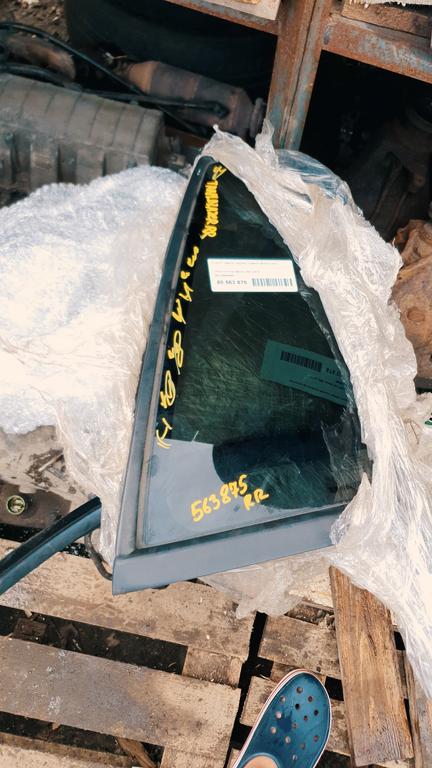 Форточка задняя правая