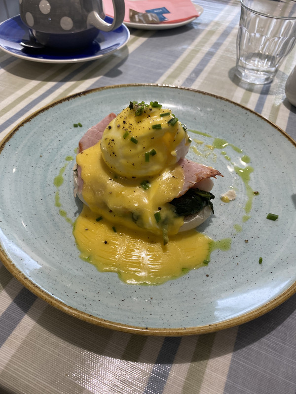 F96FB2C1-FEEE-429E-B858-258EAB1D3B16