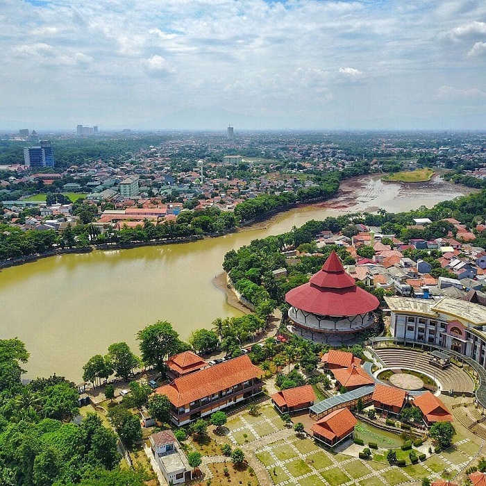 Setu Babakan.