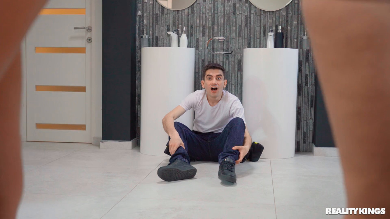 Mariska Sharon White - One Up Fuck - REALITYKINGS.mp4.0001