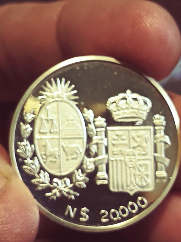 Ensayo moneda 20.000 pesos de Uruguay Whats-App-Image-2023-08-18-at-18-53-30-1