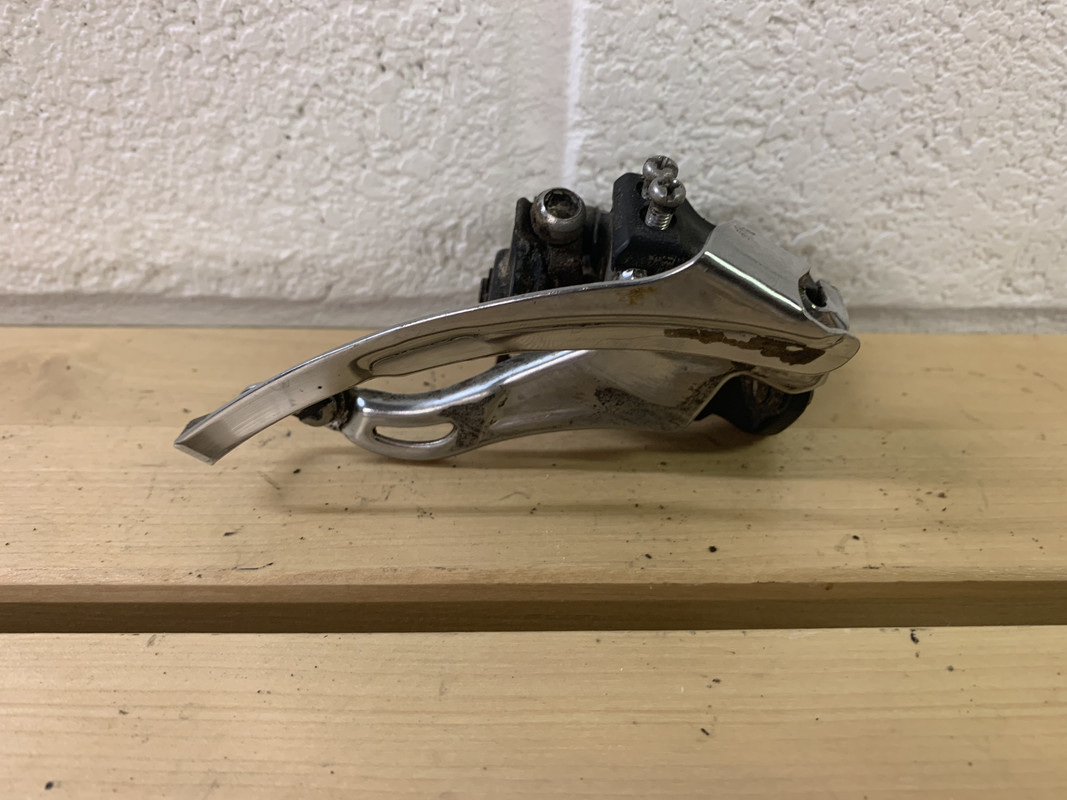 672319F7-DE40-4EE1-8B4A-7223A160CFA5