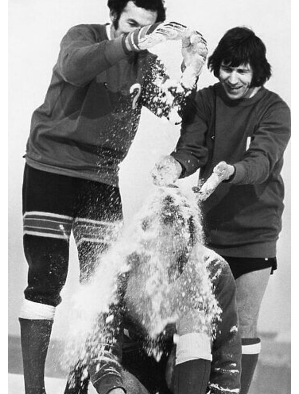 907C277F-5DC1-40D6-8715-D8360BE5699D