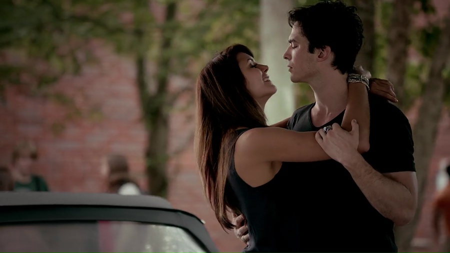 The Vampire Diaries (2013) Season 5 [English] BluRay 480p 720p ESub - Complete Screenshot