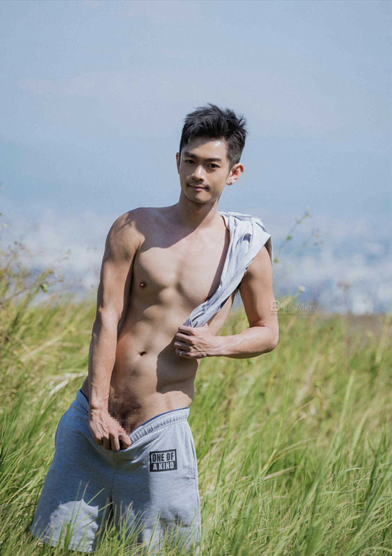 WhoseMan No.72 - Anh chàng dễ thương