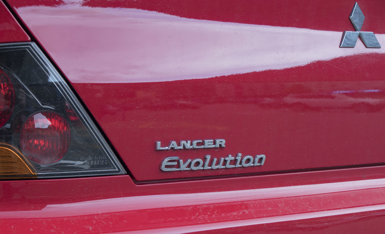 logo lancer evo IX 1