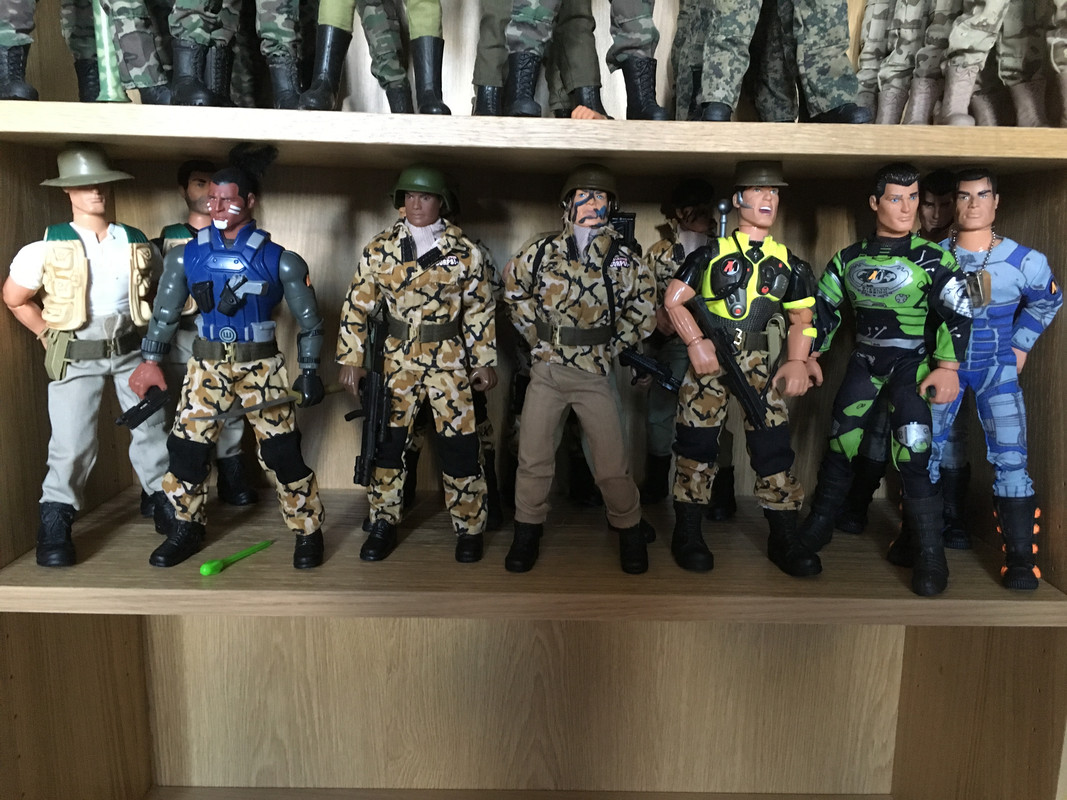 A Refit for Gunner HQ.. or the collection was out of control !! IMG-2223