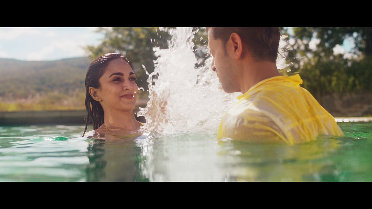 [Image: vlcsnap-2025-10-09-03h43m32s737.png]