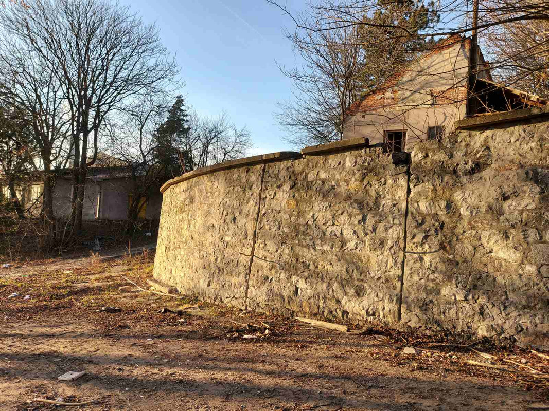 napusteni13-2020-12-27-20-23-35.jpg