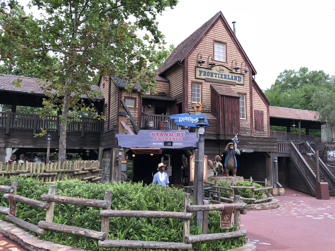 4B01548F-D11F-414A-AA31-D127FF6A7021