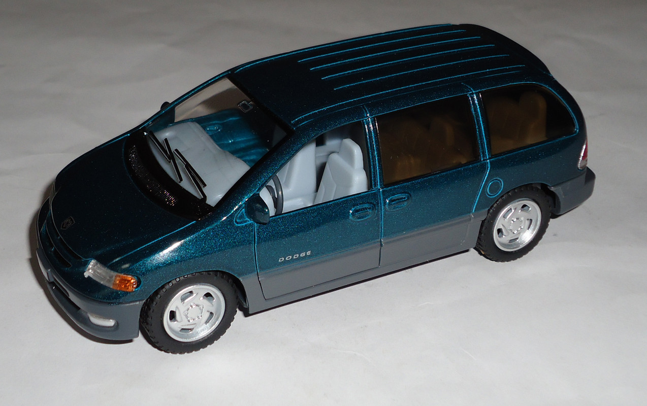 Dodge-Caravan (2)