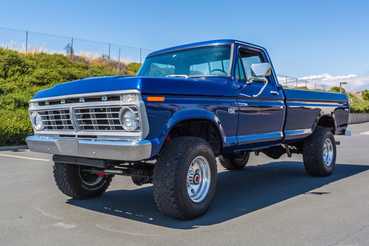 1973_ford_f250_3-4_ton_2_door_pickup_cf78c970b9