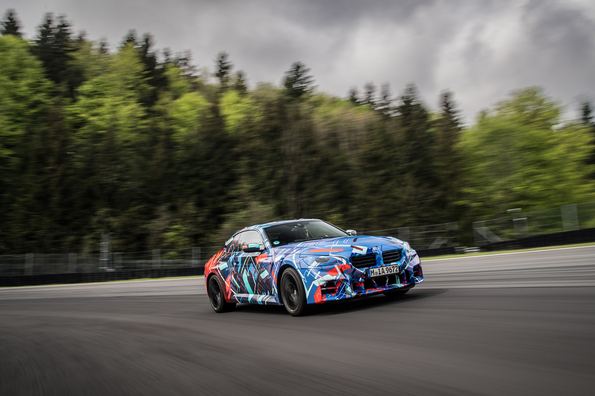 P90467967_highRes_the-all-new-bmw-m2-u