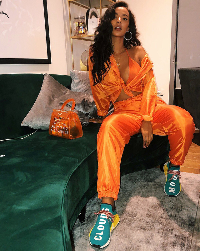 [Image: Dl-Cw-sm-W0-AEXOPA.jpg]