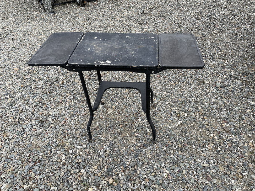 DDF41EA3-7720-44F1-B4D7-18513127F6E7