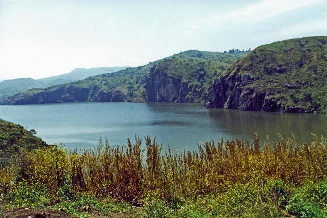 [Image: nyoslake3.jpg]