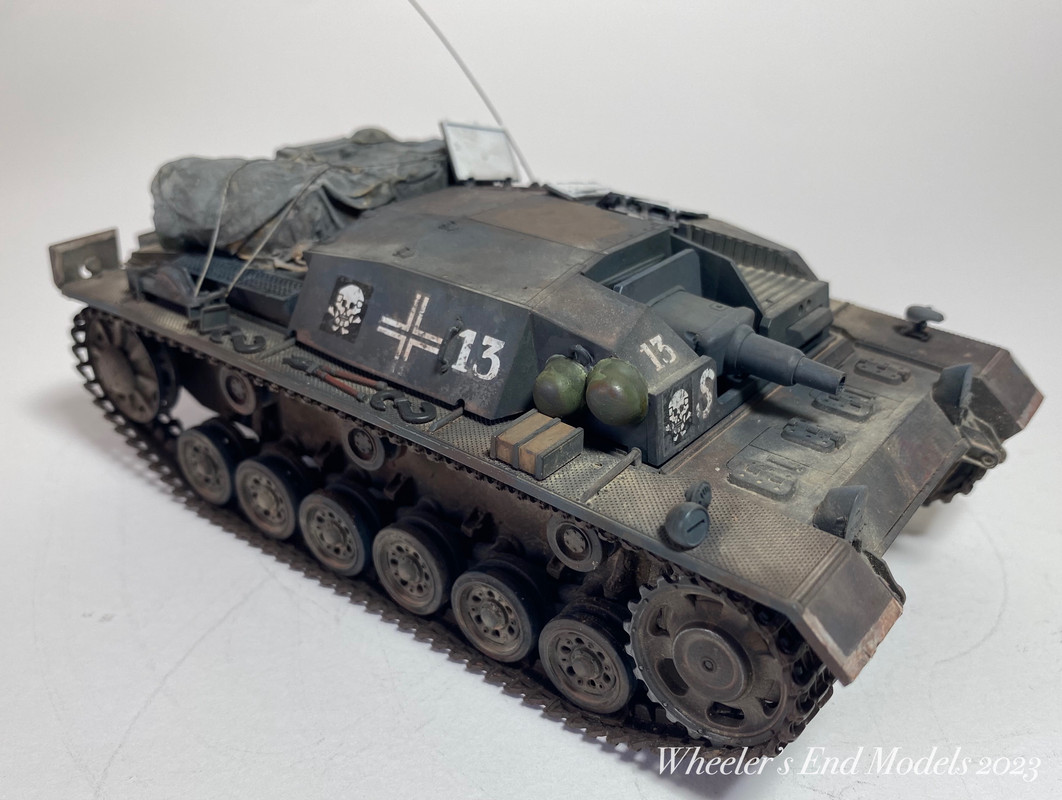 1-35-Tamiya-Stug-III-Ausf-B-0003.jpg
