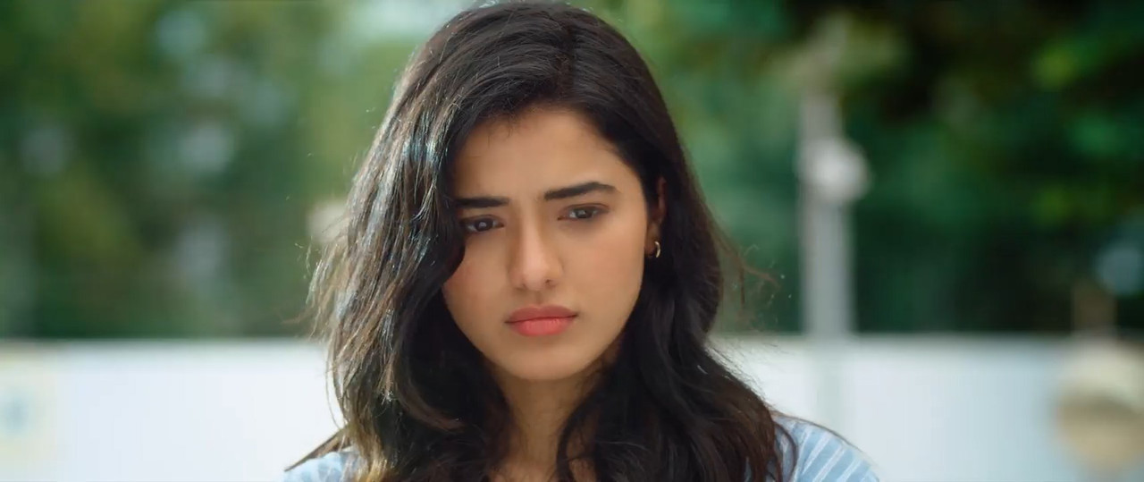 Ranga Ranga Vaibhavanga 2022 WebRip [Hindi + Telugu] 480p 720p ESub Screenshot