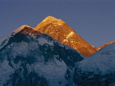 [Image: Everest6.jpg]