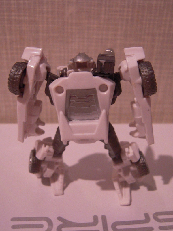 wheeljack с ракетой (4)