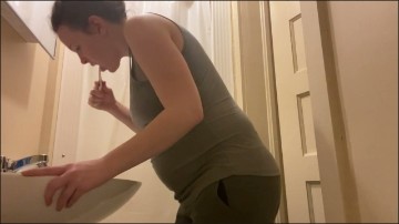 [Image: Voyeur36395125139.jpg]
