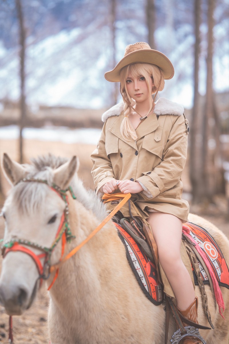 小和甜酒 骑马猎人 Cosplay 高清写真图包 [61P1V-686.8M]插图
