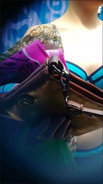 [Image: Voyeur33485142620.jpg]