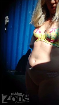 [Image: Voyeur40935124229.jpg]