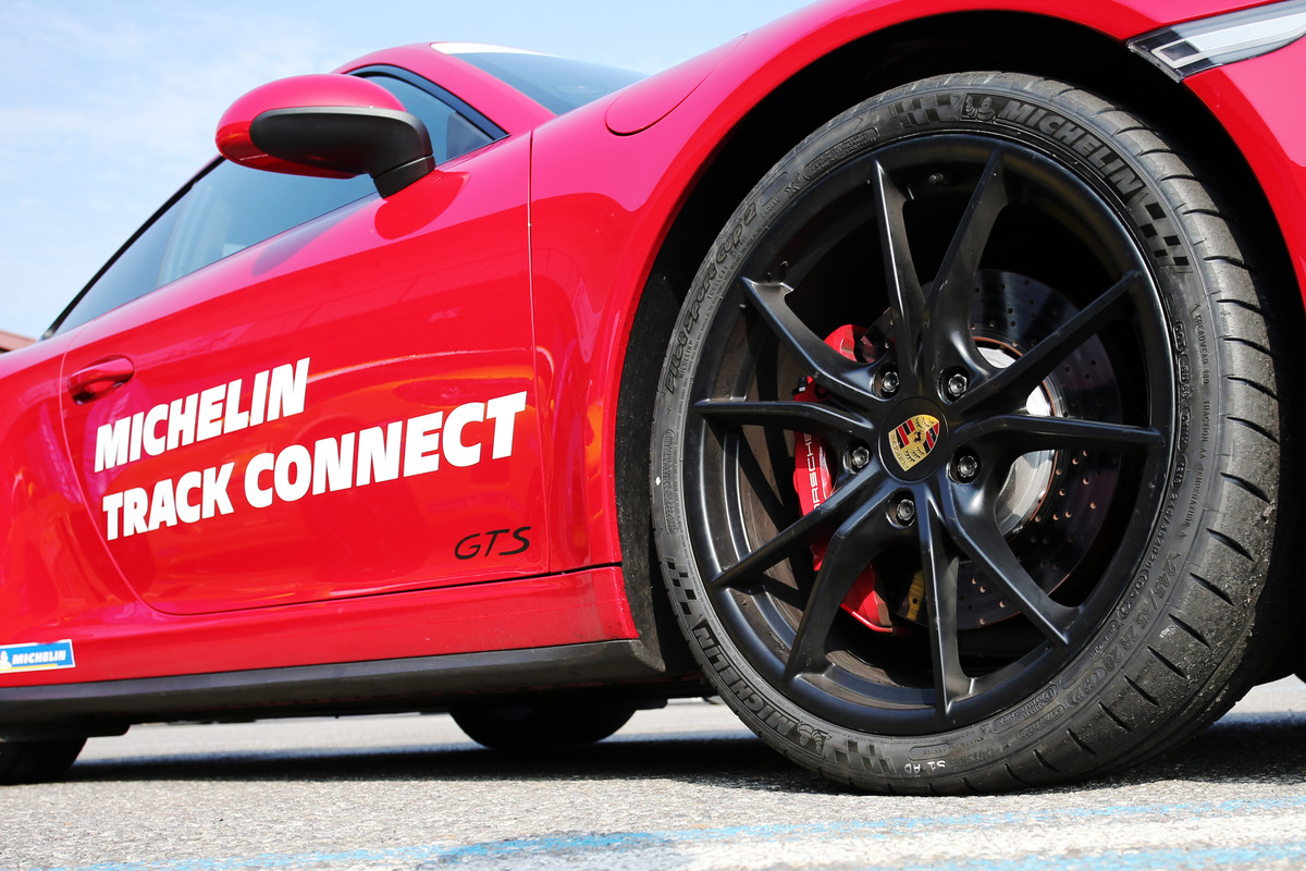 MICHELIN-Track-connect_25