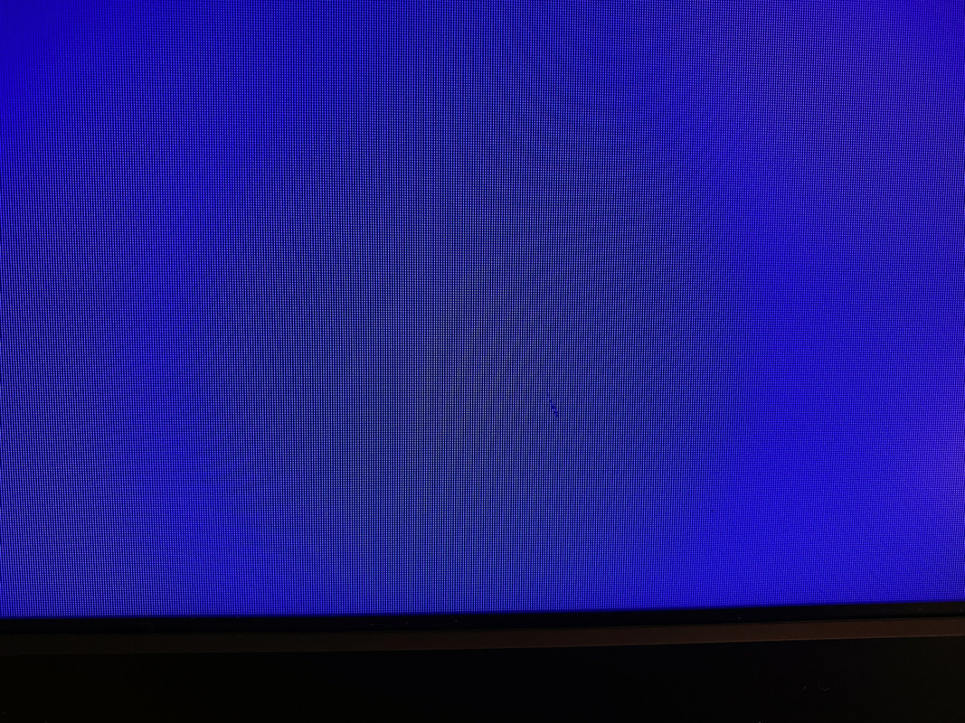 Dell U2414H graffio su blu