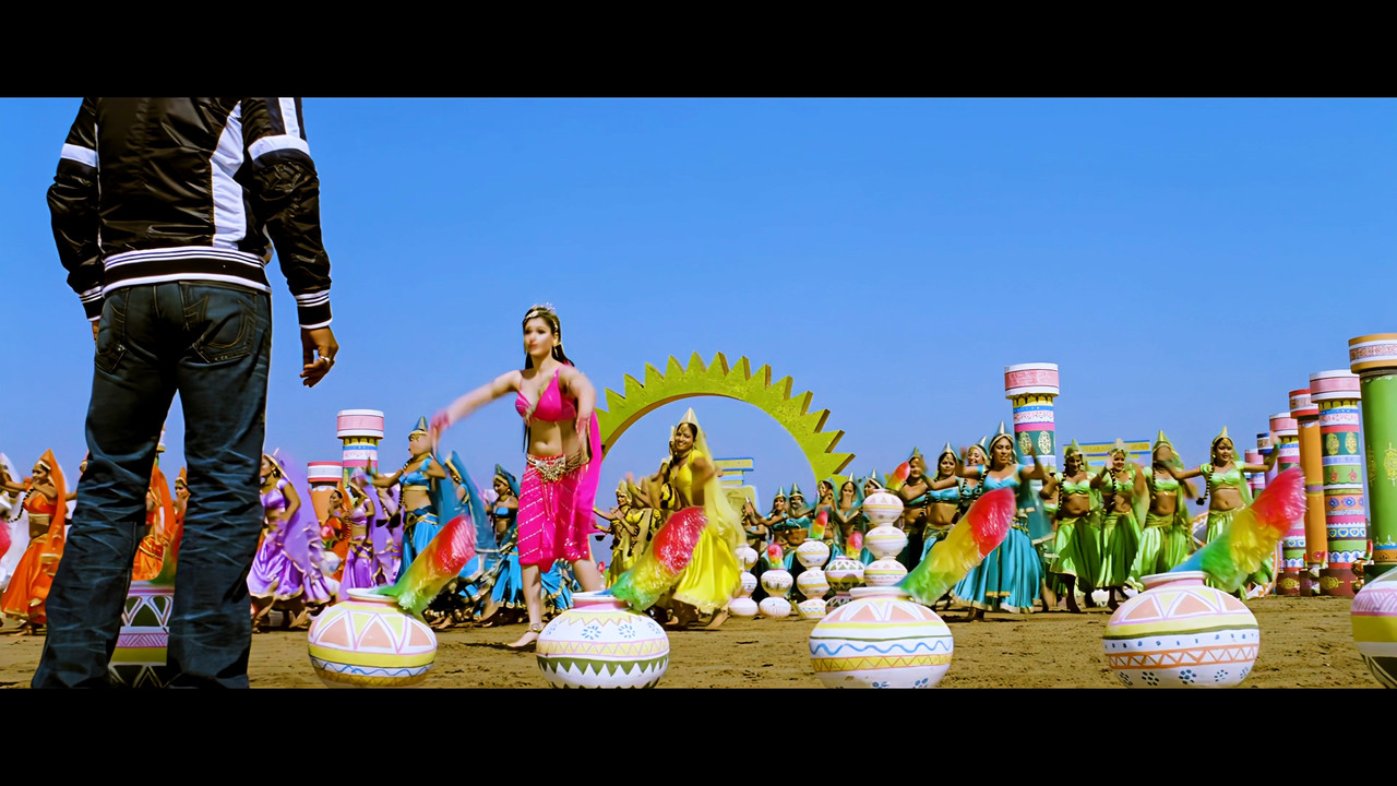 Tamanna Hot Song From Himmatwala Naino Main Sapna 4K (Best Quality).mp4_snapshot_00.34_[2021.04.05_1