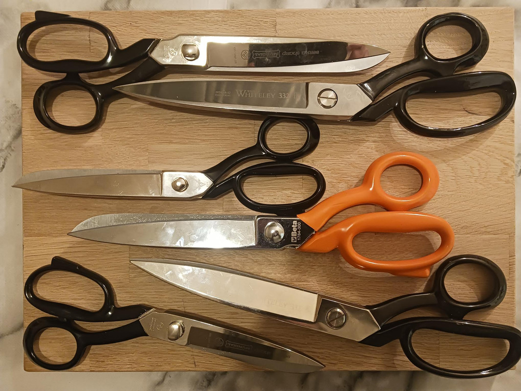 HEAVYWEIGHT-INDUSTRIAL-SCISSORS.jpg