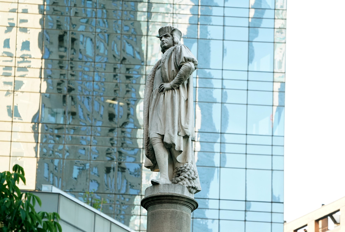 NYPICHPDPICT000018195955