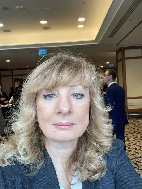 E02B3FA1-5720-4E65-8A4F-EFA58533BF48