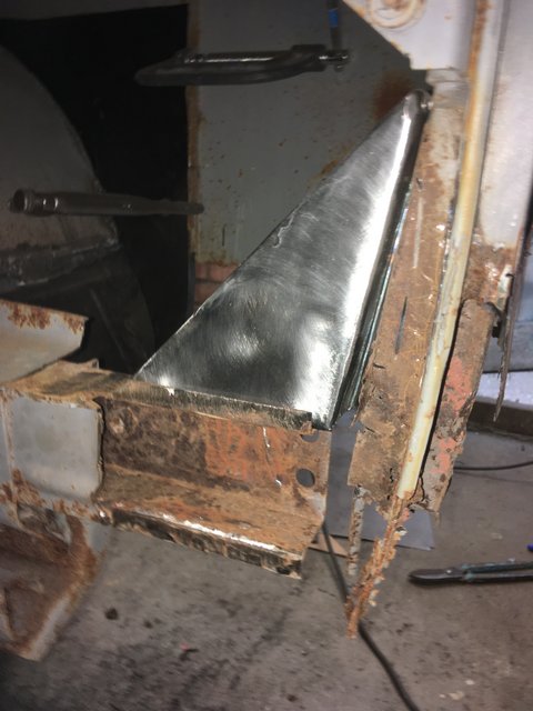 42E1A61B-52D8-4DEF-8B6F-4C56274D1F44